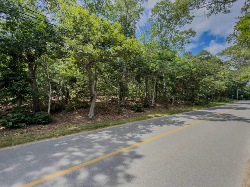 66 Munroe Avenue And 17 Madison Avenue Oak Bluffs MA 02557