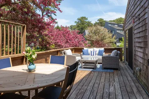 4 Quail Run Oak Bluffs MA 02557