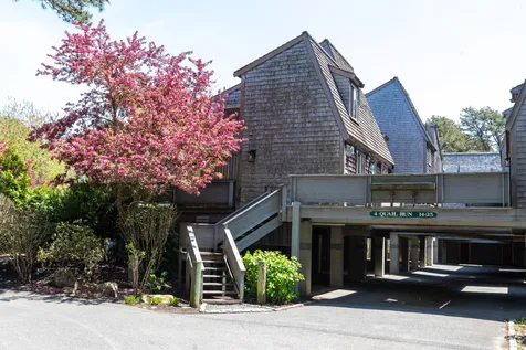 4 Quail Run Oak Bluffs MA 02557