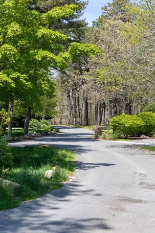 4 Quail Run Oak Bluffs MA 02557
