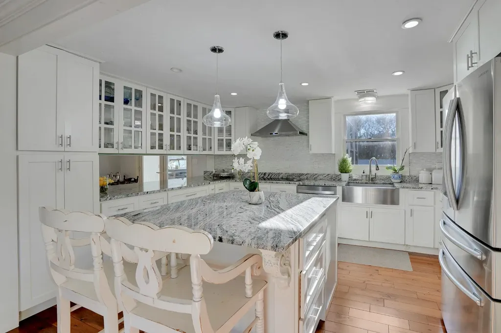 110 Clover Hill Drive Vineyard Haven MA 02568