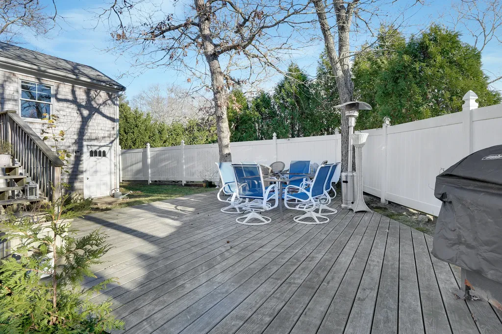 110 Clover Hill Drive Vineyard Haven MA 02568