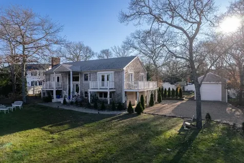 110 Clover Hill Drive Vineyard Haven MA 02568