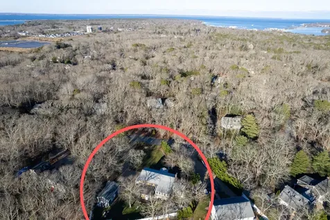110 Clover Hill Drive Vineyard Haven MA 02568