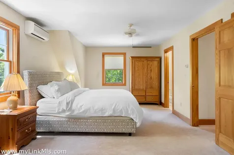 111 Charles Neck Way West Tisbury MA 02575
