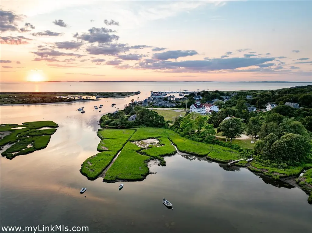 34 Edys Island Way Chilmark MA 02535