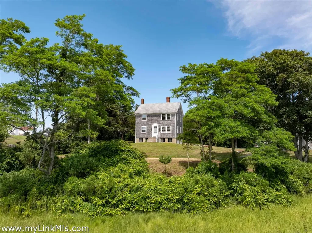 34 Edys Island Way Chilmark MA 02535