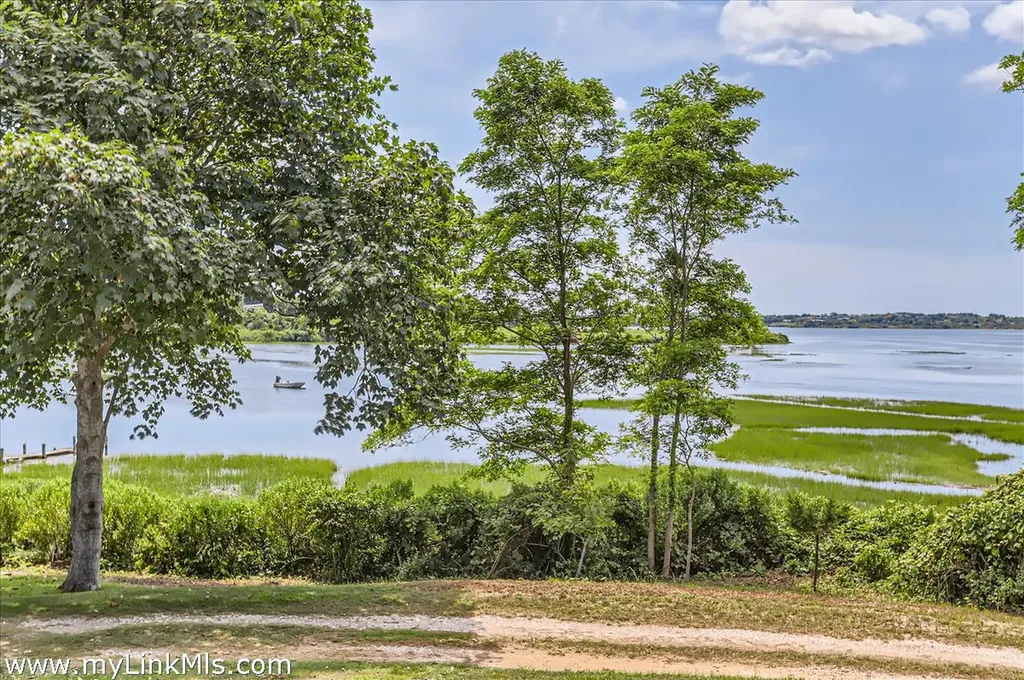 34 Edys Island Way Chilmark MA 02535