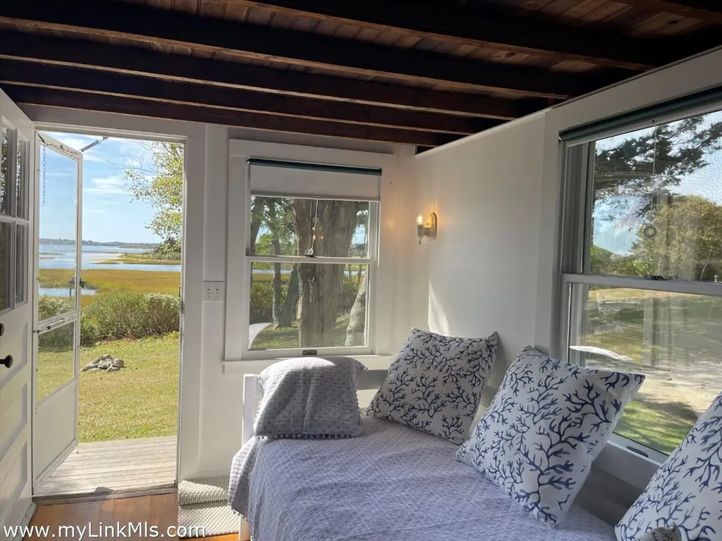 34 Edys Island Way Chilmark MA 02535