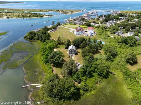 34 Edys Island Way Chilmark MA 02535