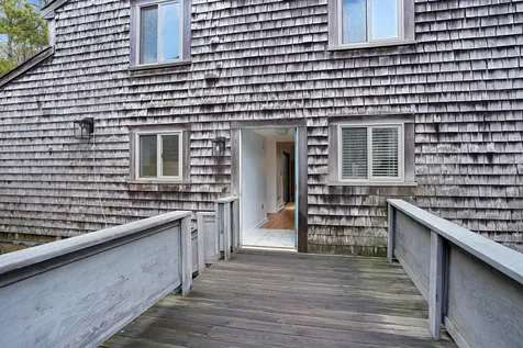 4 Quail Run Oak Bluffs MA 02557