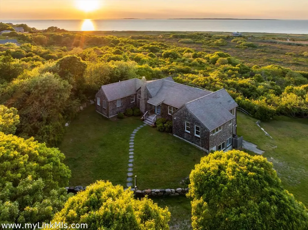 370 Lighthouse Road Aquinnah MA 02535