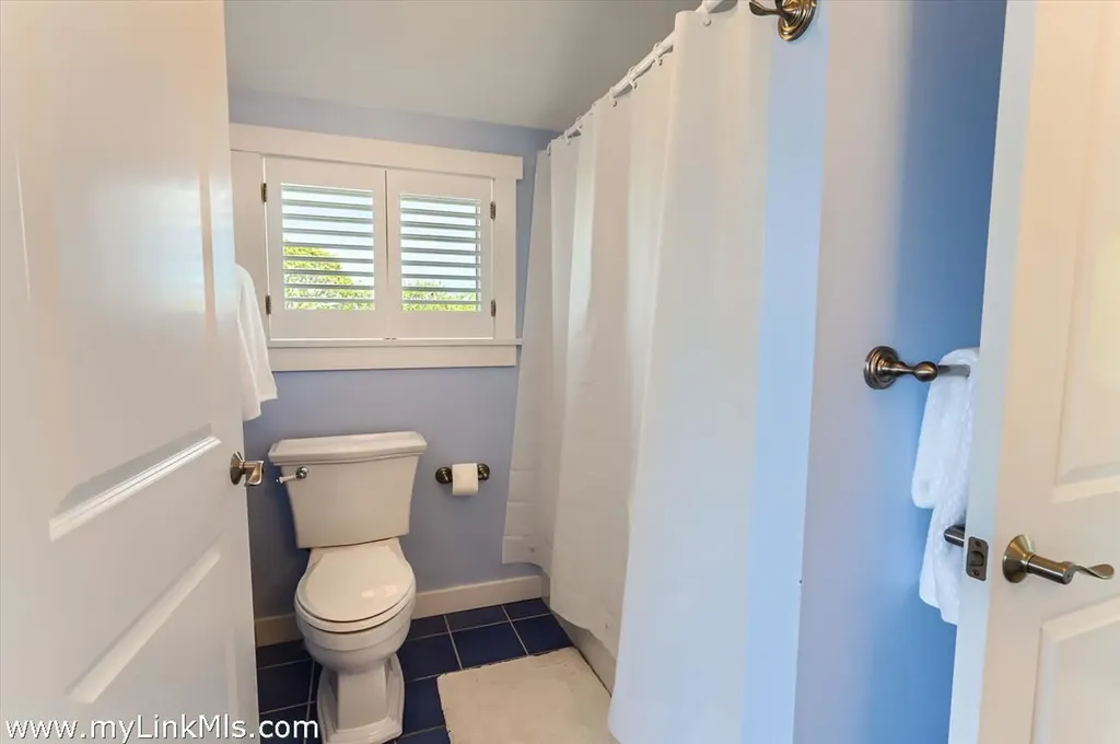 370 Lighthouse Road Aquinnah MA 02535
