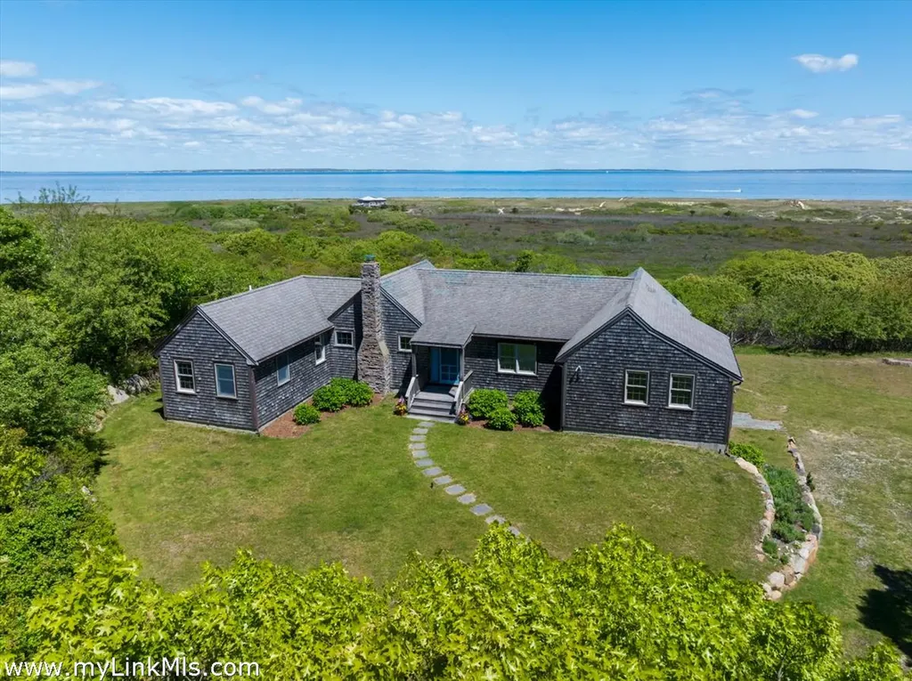 370 Lighthouse Road Aquinnah MA 02535
