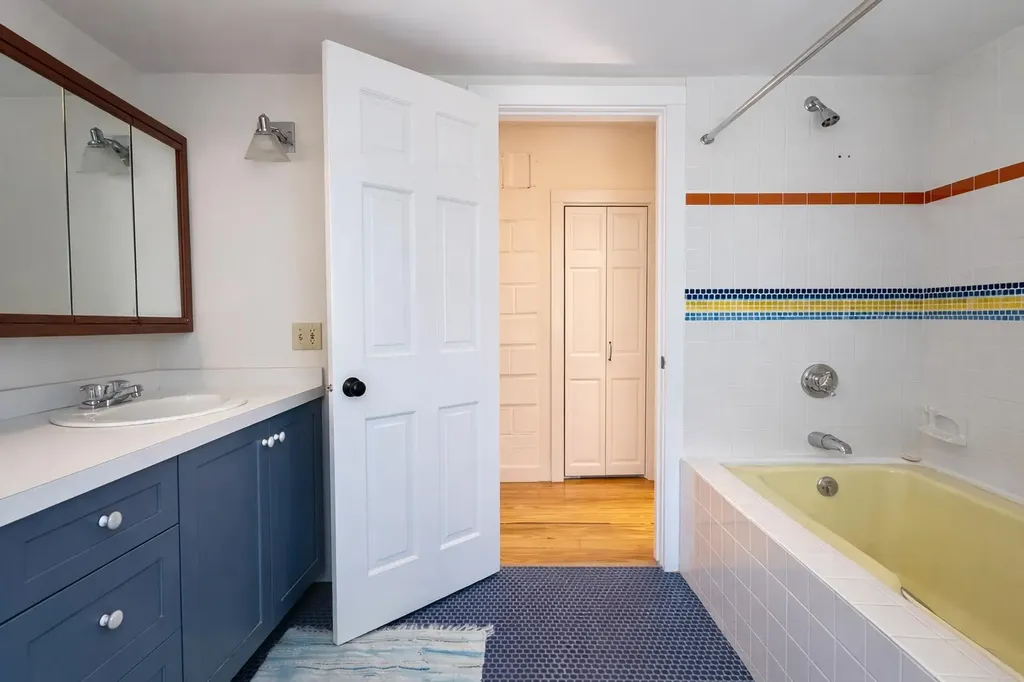 30 Water Gate Road Vineyard Haven MA 02568