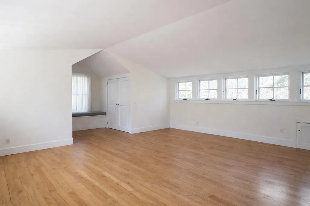 30 Water Gate Road Vineyard Haven MA 02568