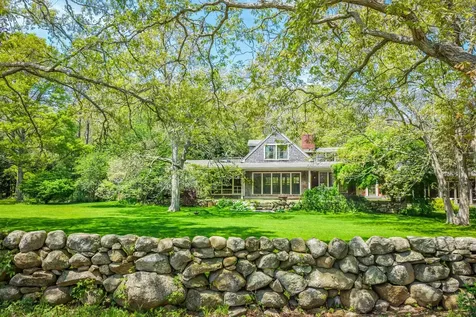 30 Water Gate Road Vineyard Haven MA 02568