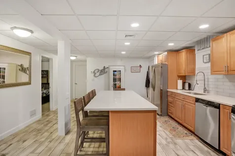 8 Fresh Pond Road Oak Bluffs MA 02557