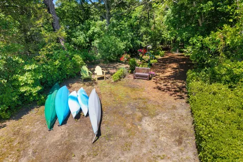 8 Fresh Pond Road Oak Bluffs MA 02557
