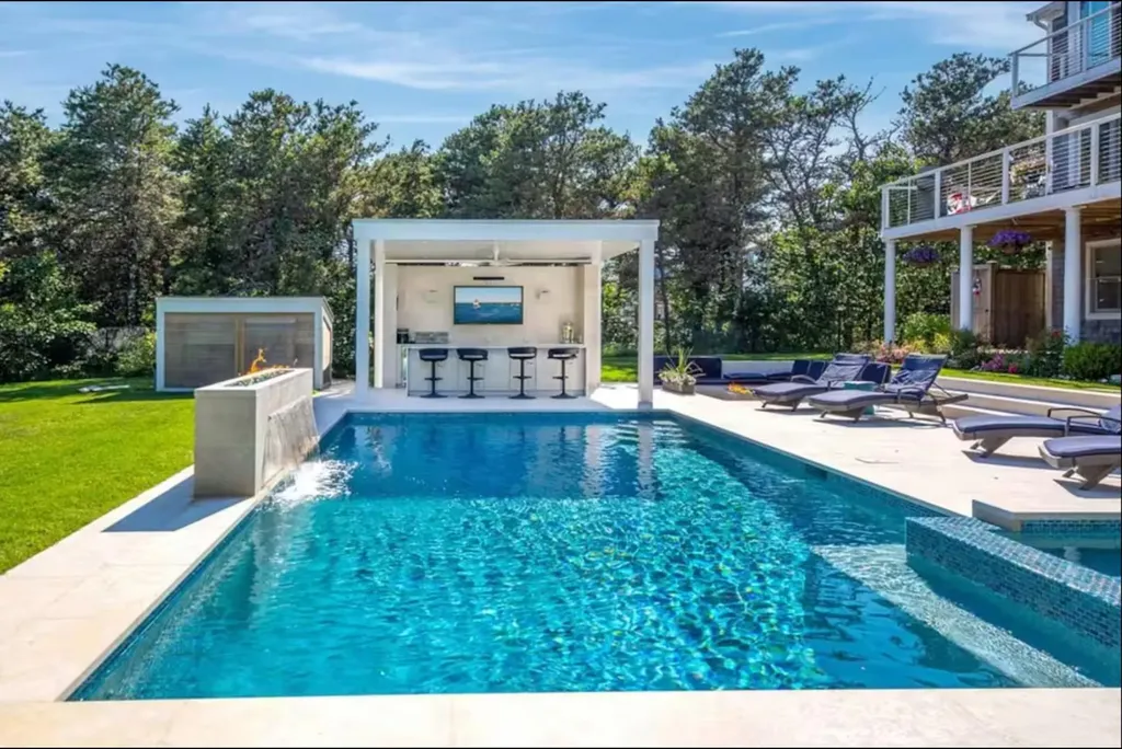 7 Katama Drive Edgartown MA 02539