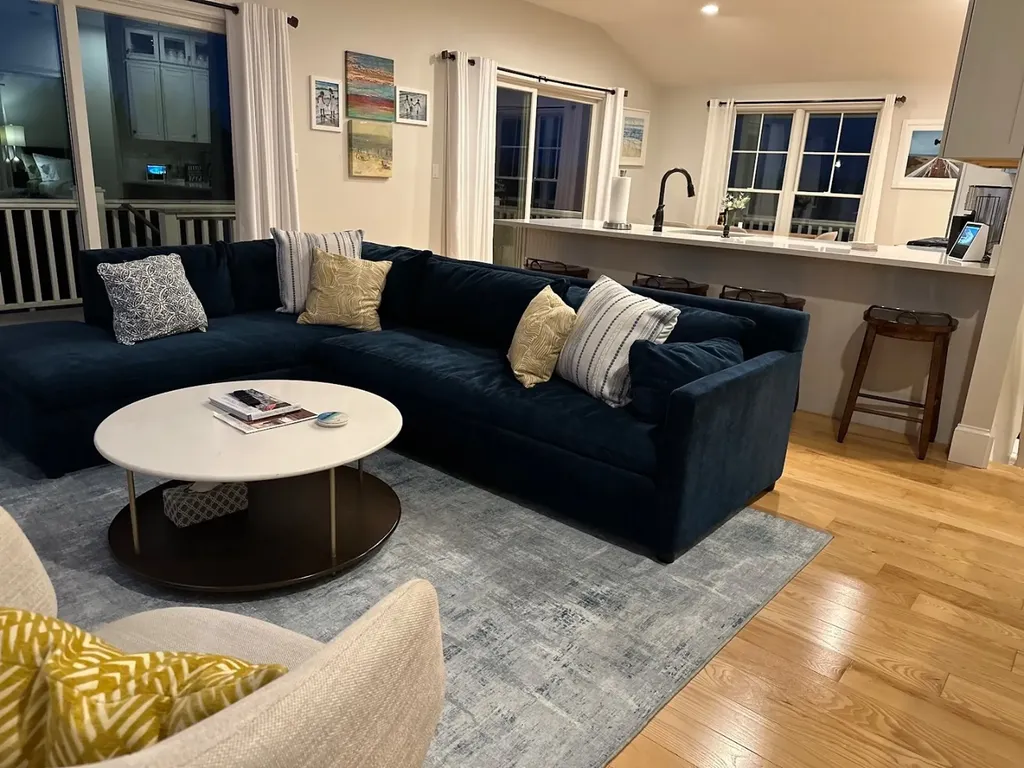 28 Beach Road Oak Bluffs MA 02557