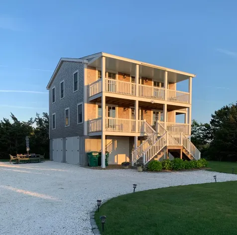 28 Beach Road Oak Bluffs MA 02557