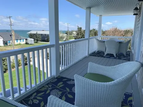 28 Beach Road Oak Bluffs MA 02557