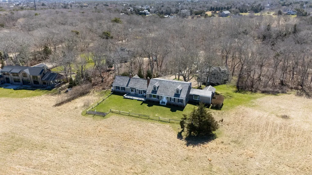 23 Beetle Swamp Road Edgartown MA 02539