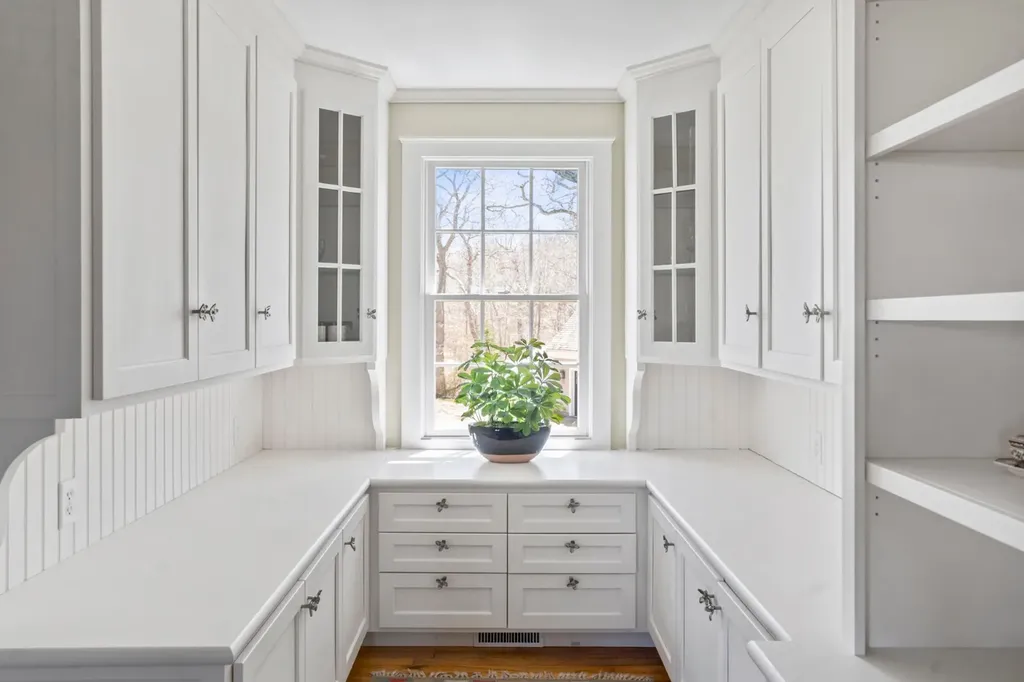 23 Beetle Swamp Road Edgartown MA 02539