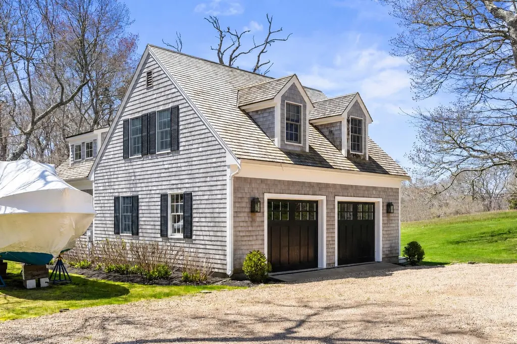 23 Beetle Swamp Road Edgartown MA 02539