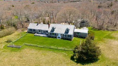 23 Beetle Swamp Road Edgartown MA 02539