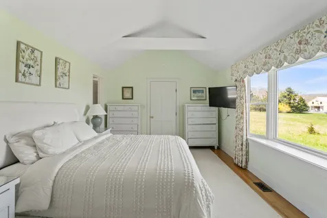 23 Beetle Swamp Road Edgartown MA 02539
