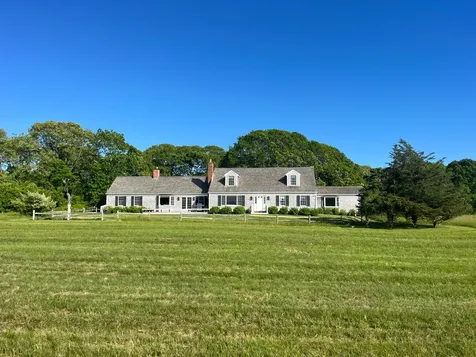 23 Beetle Swamp Road Edgartown MA 02539