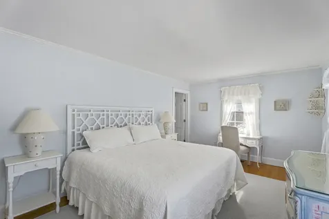 23 Beetle Swamp Road Edgartown MA 02539