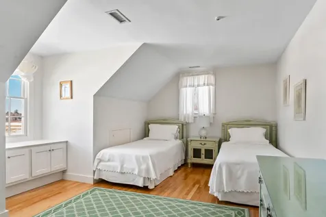 23 Beetle Swamp Road Edgartown MA 02539