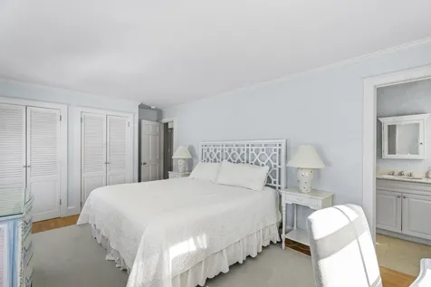23 Beetle Swamp Road Edgartown MA 02539