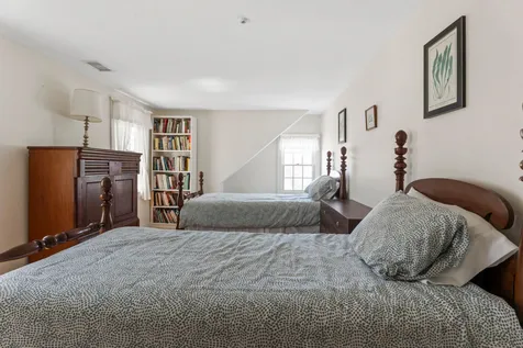 23 Beetle Swamp Road Edgartown MA 02539