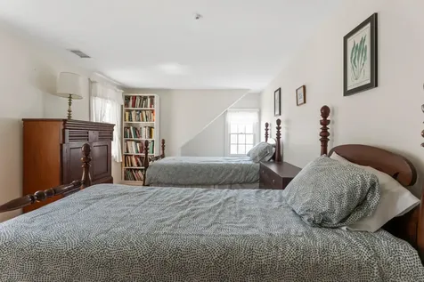 23 Beetle Swamp Road Edgartown MA 02539