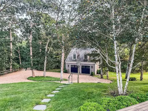 23 Beetle Swamp Road Edgartown MA 02539