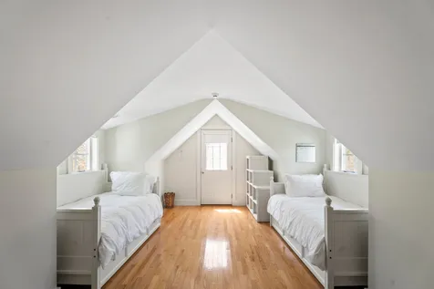 23 Beetle Swamp Road Edgartown MA 02539