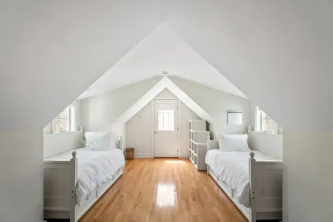 23 Beetle Swamp Road Edgartown MA 02539