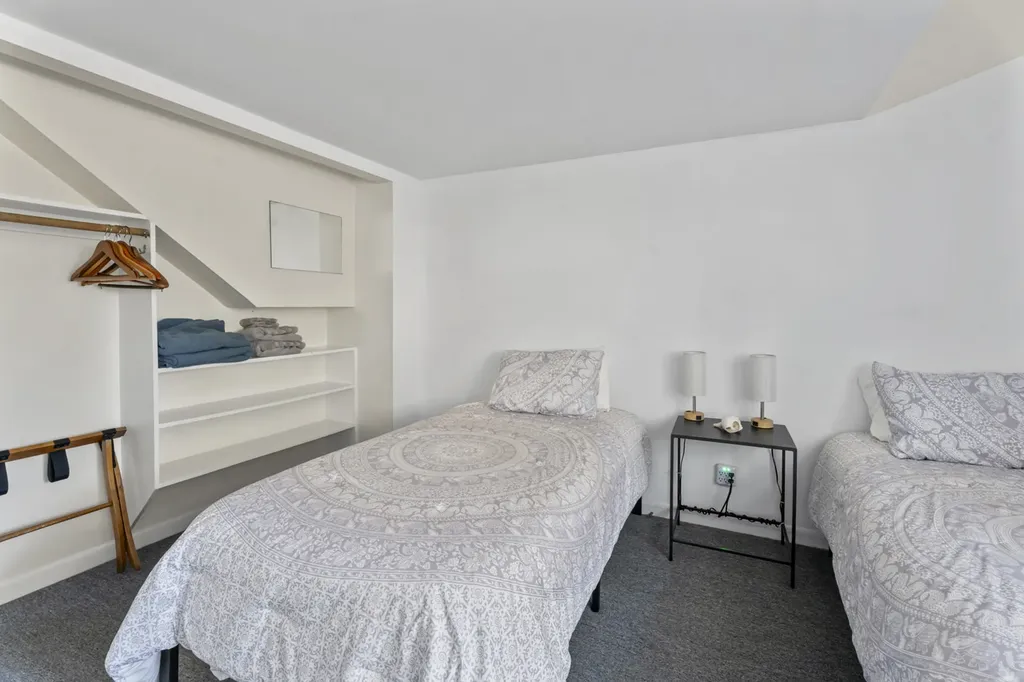 22 Old Harbor Lane Oak Bluffs MA 02557