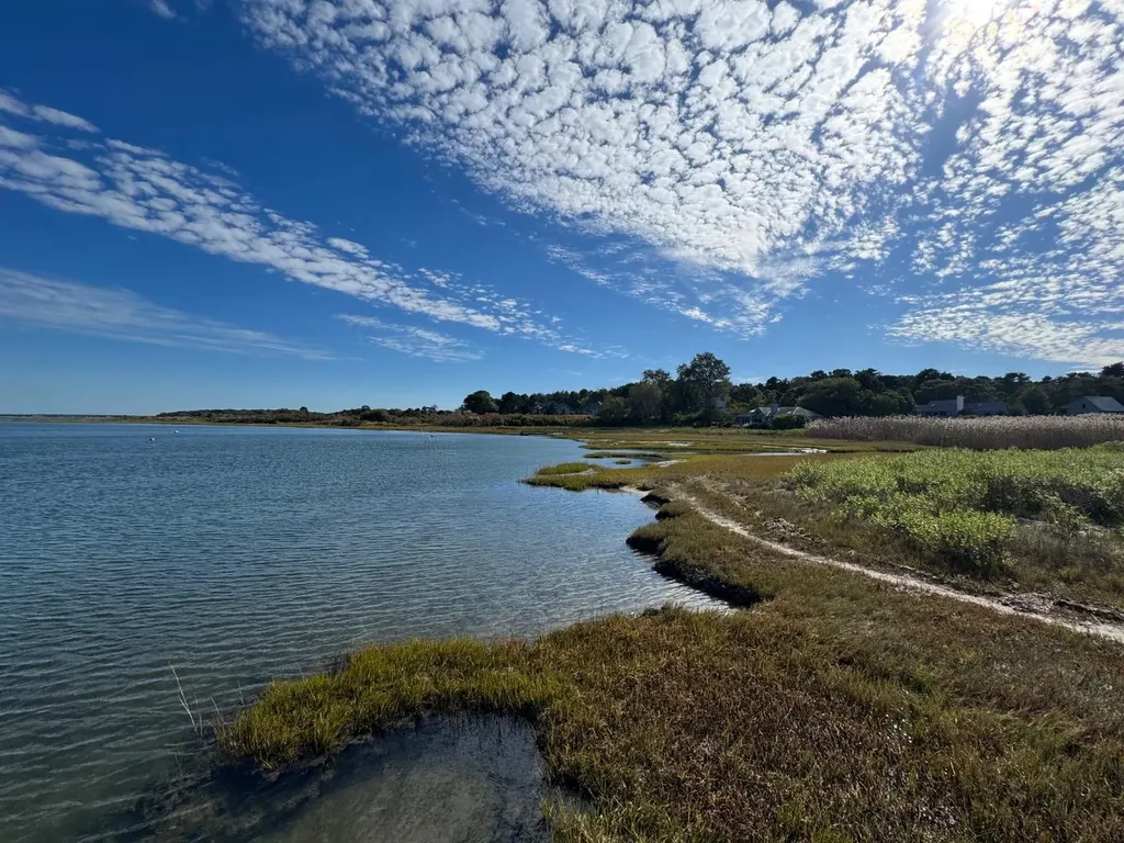 22 Old Harbor Lane Oak Bluffs MA 02557
