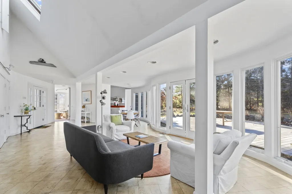 22 Old Harbor Lane Oak Bluffs MA 02557