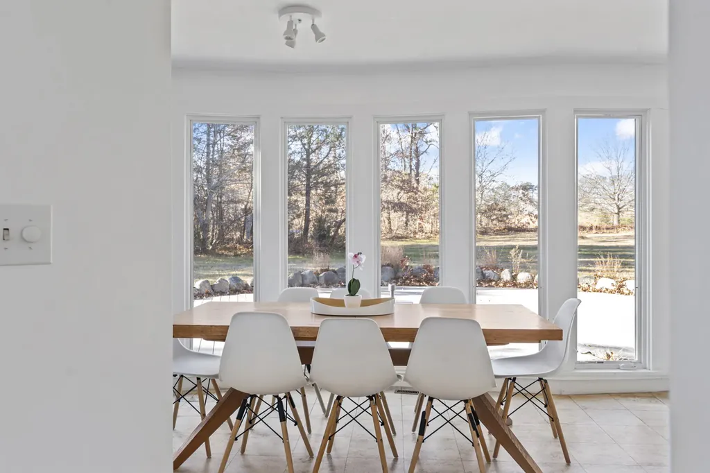 22 Old Harbor Lane Oak Bluffs MA 02557
