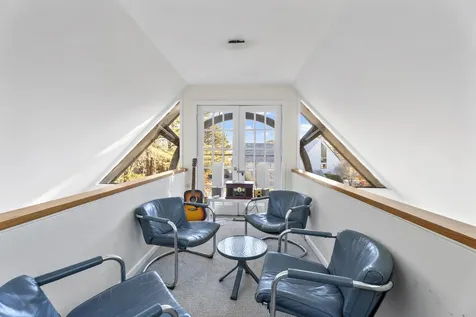 22 Old Harbor Lane Oak Bluffs MA 02557