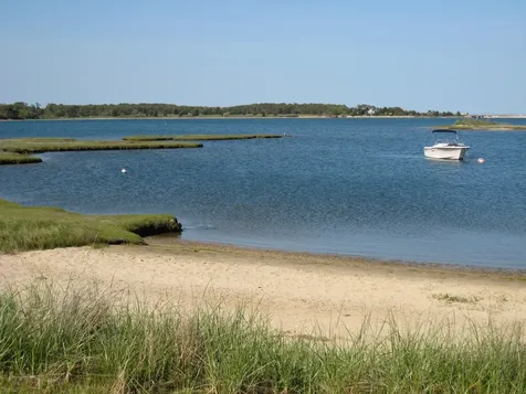 22 Old Harbor Lane Oak Bluffs MA 02557