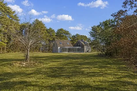 22 Old Harbor Lane Oak Bluffs MA 02557