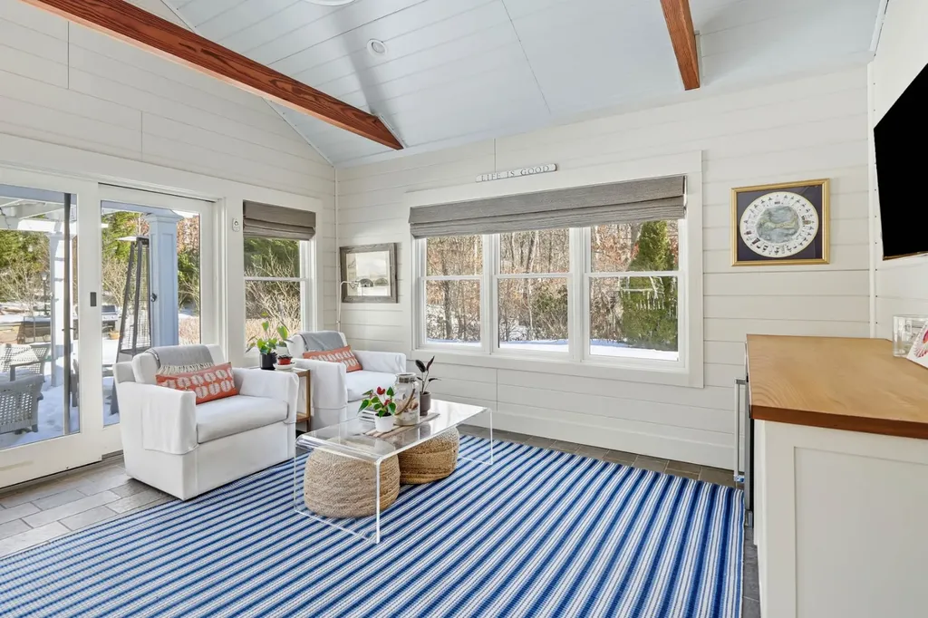 241 Daggett Avenue Vineyard Haven MA 02568