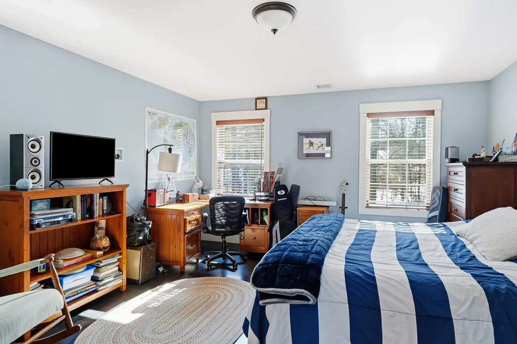 241 Daggett Avenue Vineyard Haven MA 02568